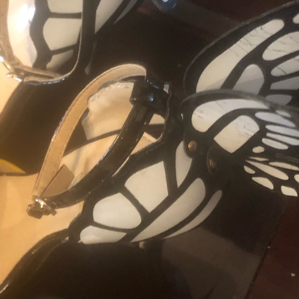 Butterfly heels